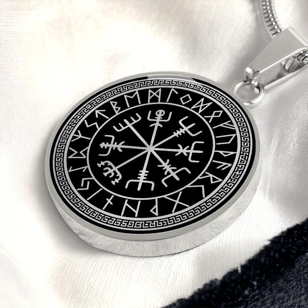 Vegvísir Viking Compass Necklace